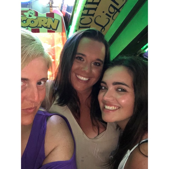 Meet your Posher, Stef - Picture 5 of 8